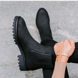 Thursday Boots Black Matte Legend Size 8 EUC